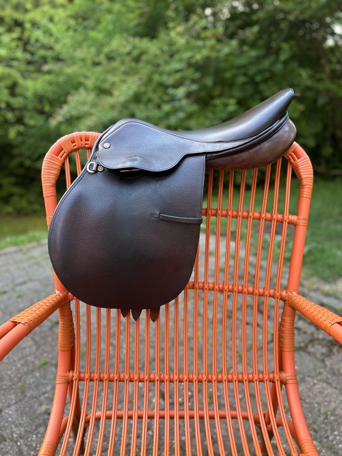 Collegiate Jump Saddle