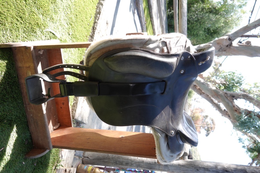 Black Ortho-Flex Endurance Trail Saddle