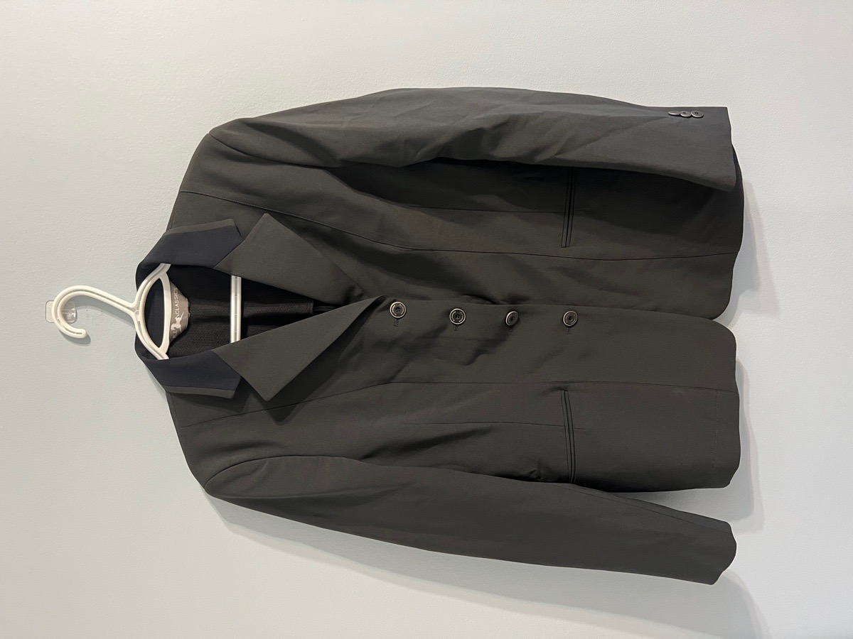 16 RJ Classic charcoal show coat