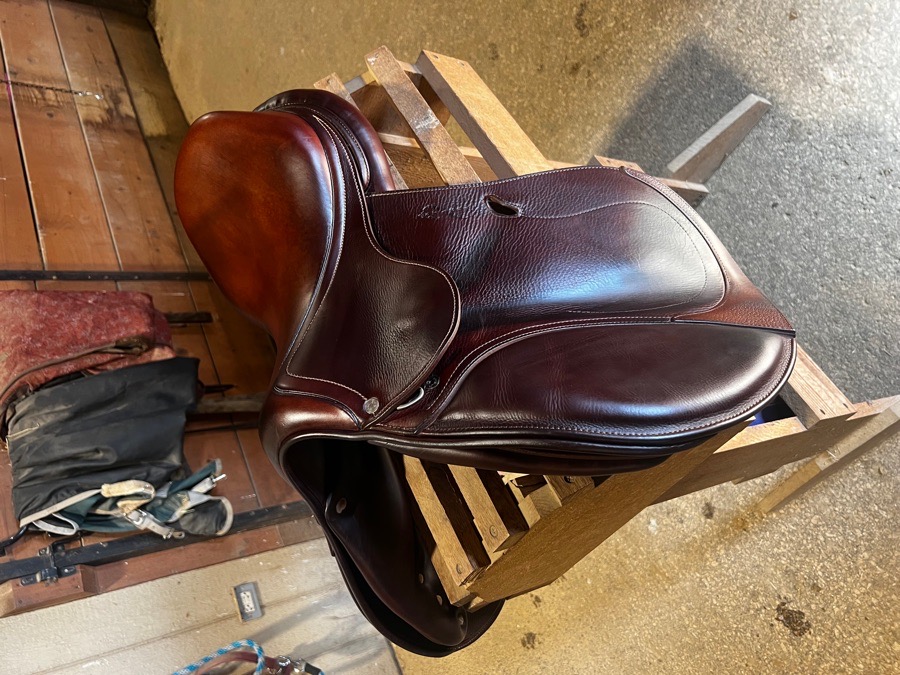 Antares - Contact - 2022