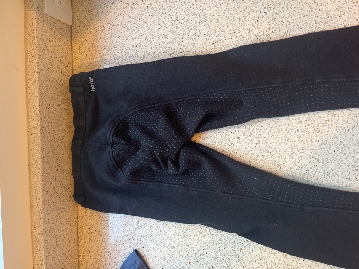 Horze black kids breaches