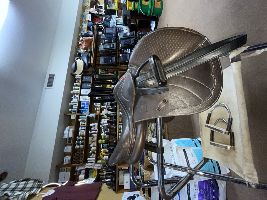 Saint Spirit 16" Saddle