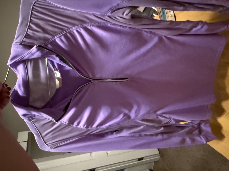 Fits lavender sunshirt