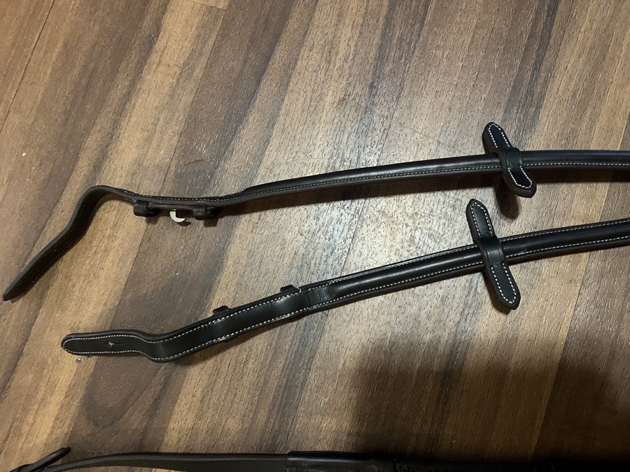 Mondega rubber reins