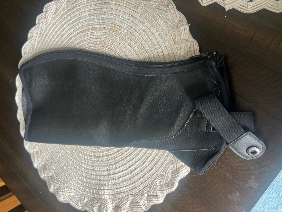 Saxon Equileather™ Half Chaps