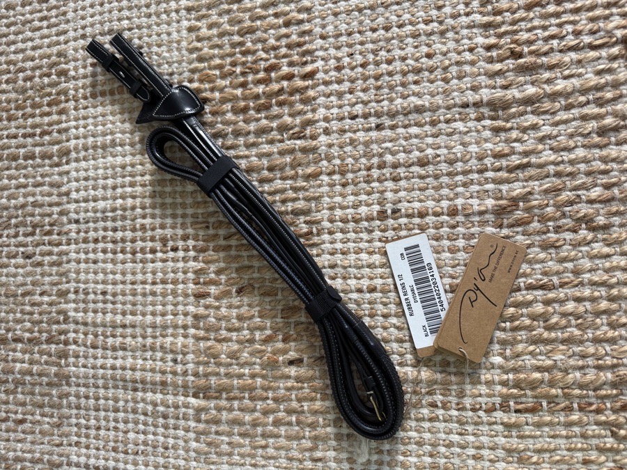NWT Dy’on DC 1/2" Rubber Reins (Black, Cob)