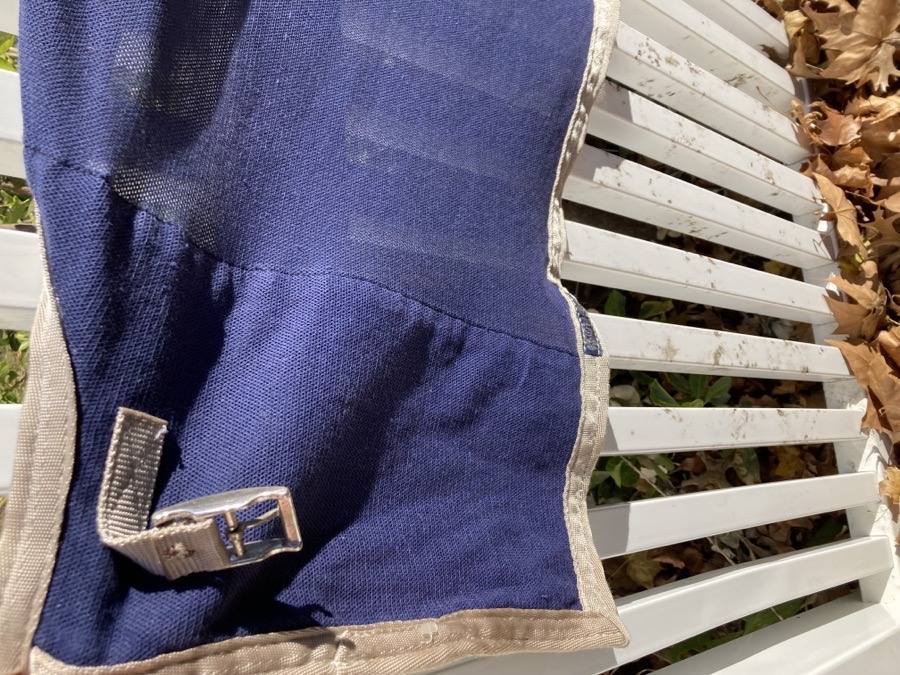 Triple Crown Scrim Navyw/Silver Trim 76”