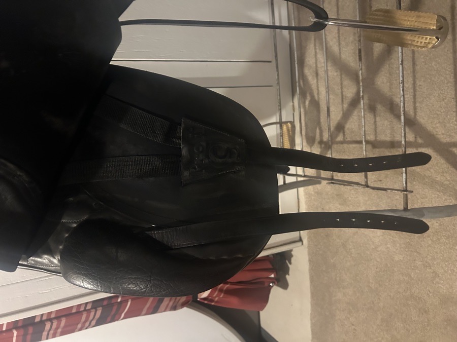 17.5” Dressage Saddle