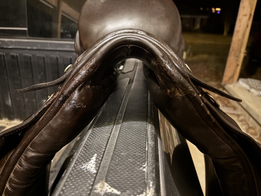 16.5’’ County Competitor Spring Tree Dressage Saddle, No. 3 Fit, Medium Gullet