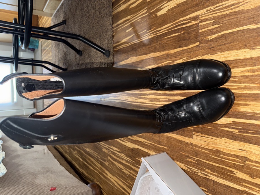 Dover Madison Field Boot wide/short