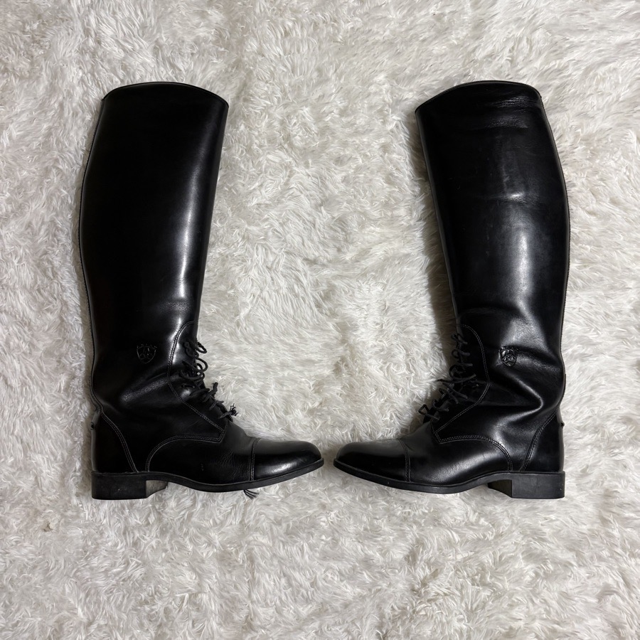 Women’s Size 8.5 Med Height Full Calf Ariat Horseback Riding Tall Boots. Good Co