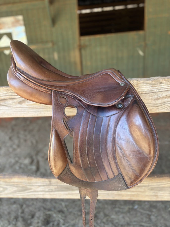 17” WisAir Monoflap Saddle
