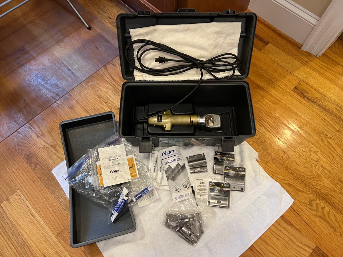 Oster Clipmaster Clippers plus Extras