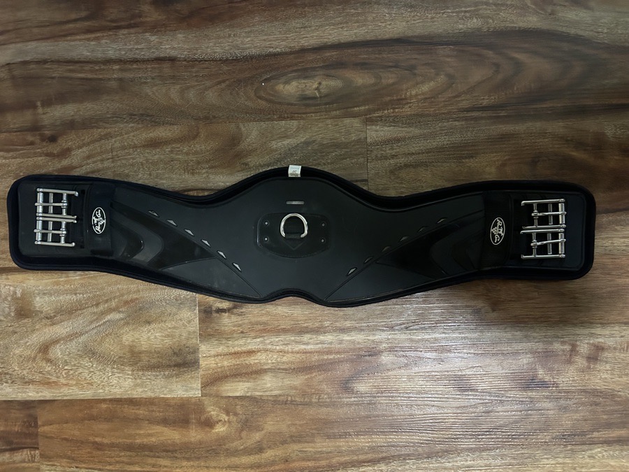 Professional’s Choice Contoured Girth