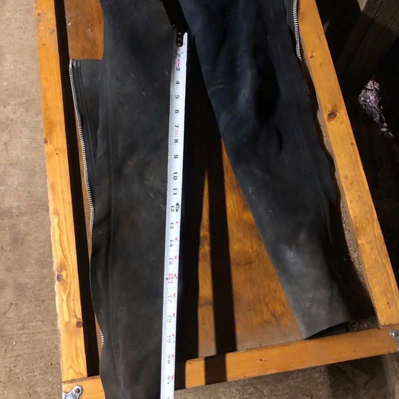 Black English Full Chaps Size 12 (Jr)