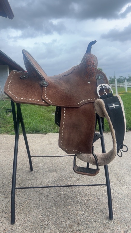 14.5/7in gullet Whineywear custom saddle