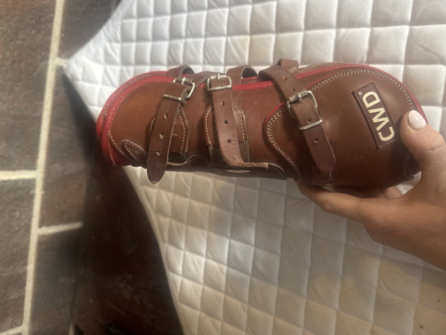 Size 3 CWD Front and Back Equitation Boots with neoprene lining