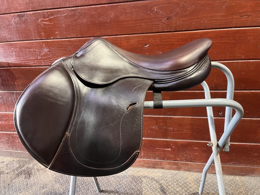 2023 Antares Buffalo Leather Contact Saddle