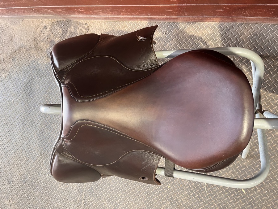 2023 Antares Buffalo Leather Contact Saddle