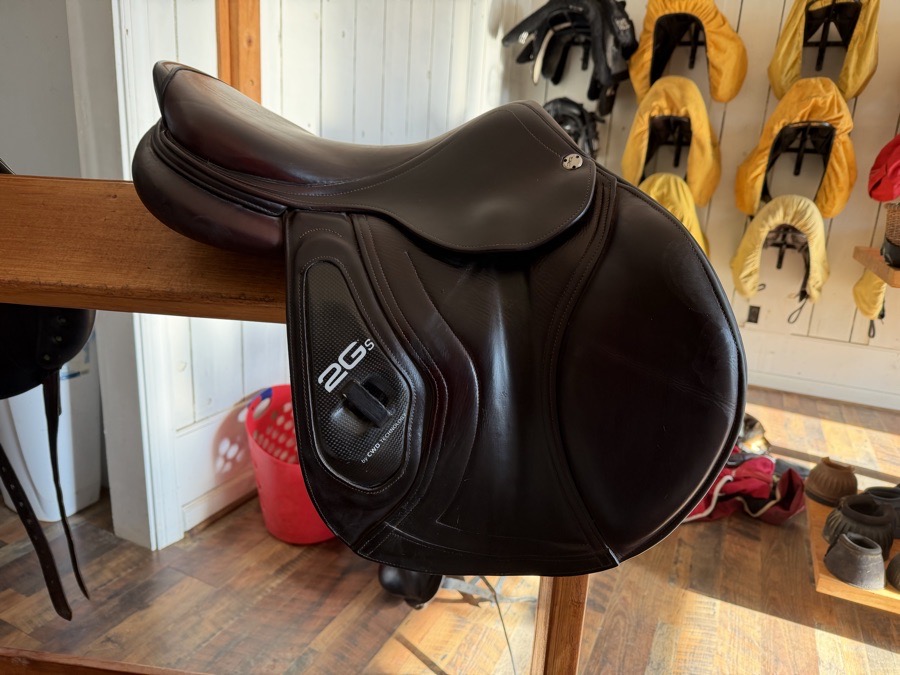 CWD 2GS Jump Saddle