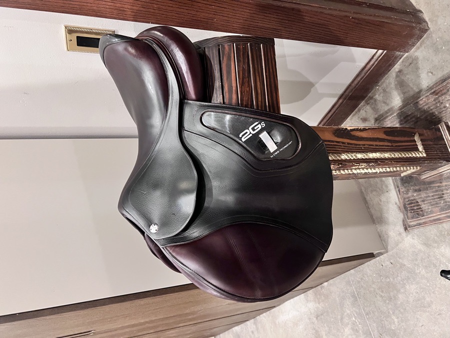 OBO: CWD 2g - 17” saddle