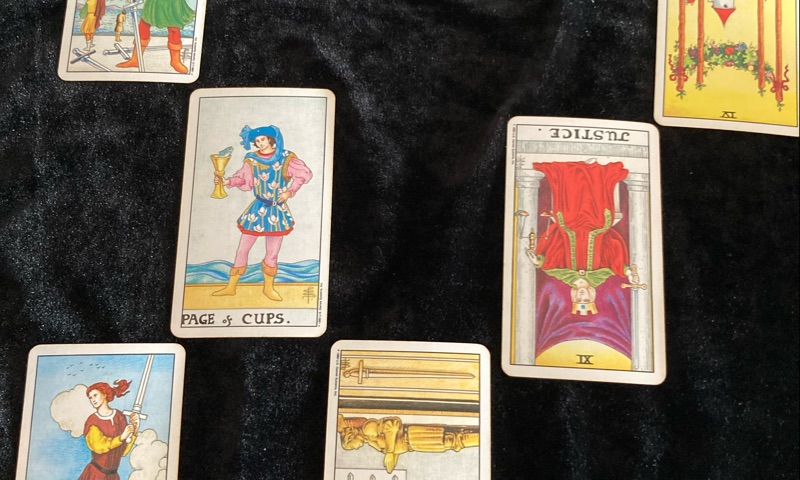 塔羅牌占卜-文字急件