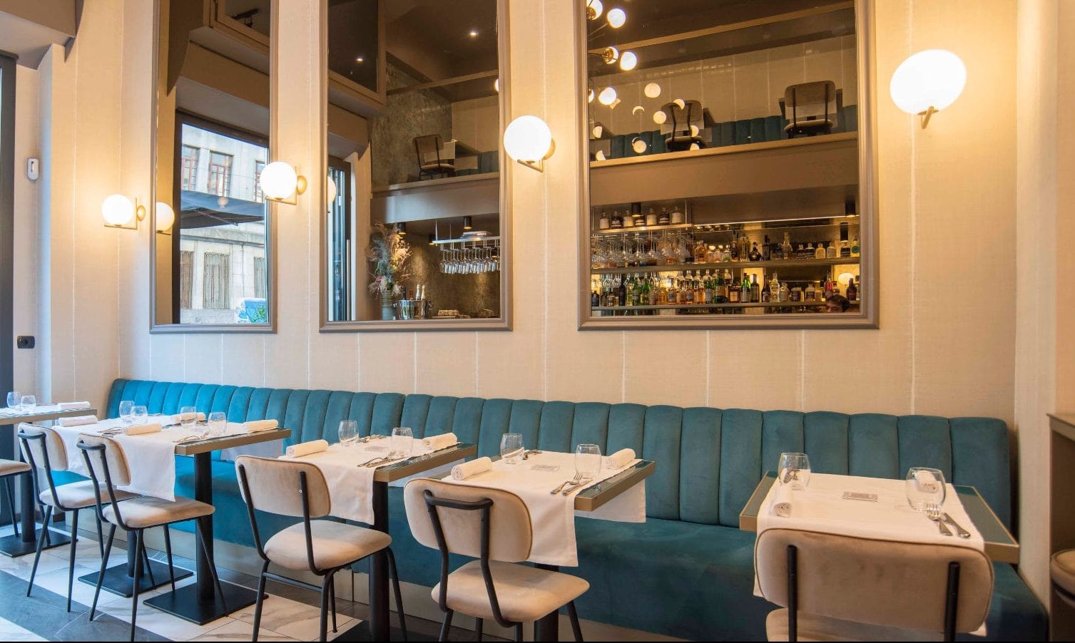 Marea Seafood & Beverage