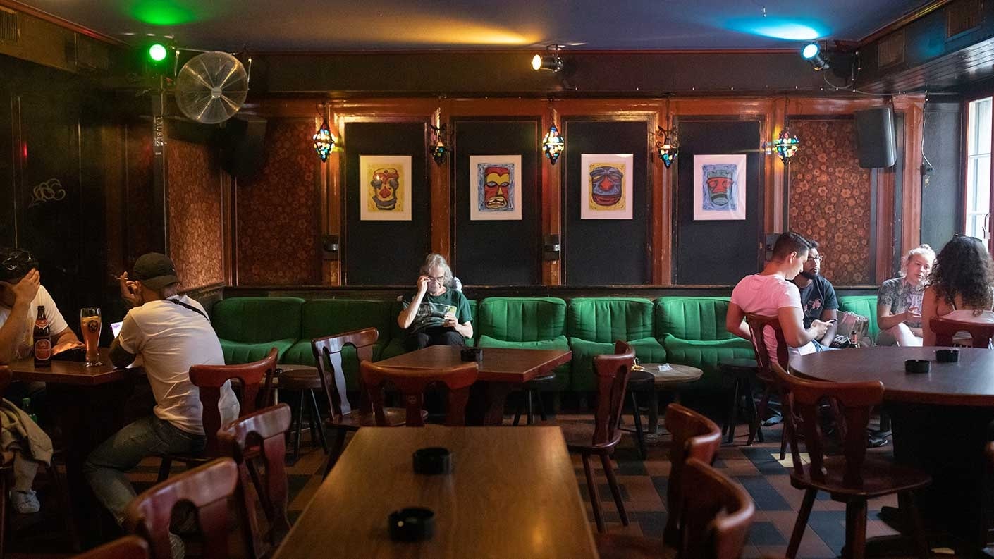 Kon-Tiki Coffeeshop & Bar