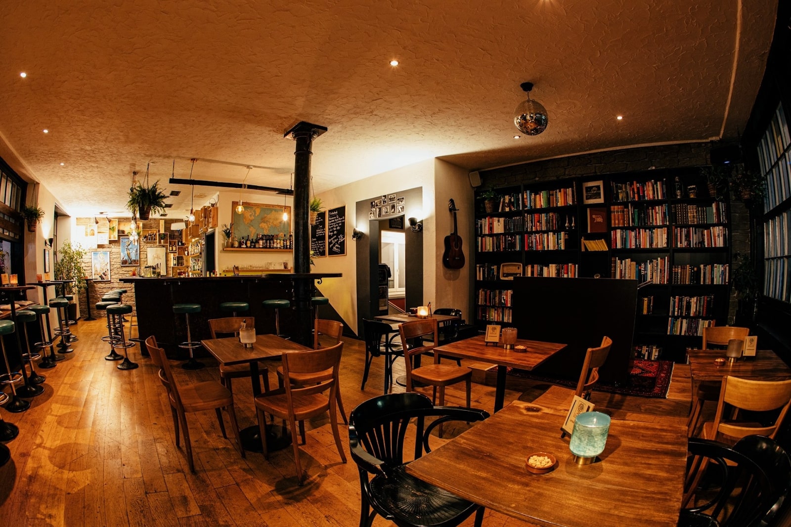 Dalí's Bar
